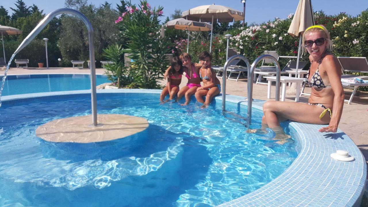 Agriturismo I Tesori Del Sud Vieste, Puglia Eksteriør billede